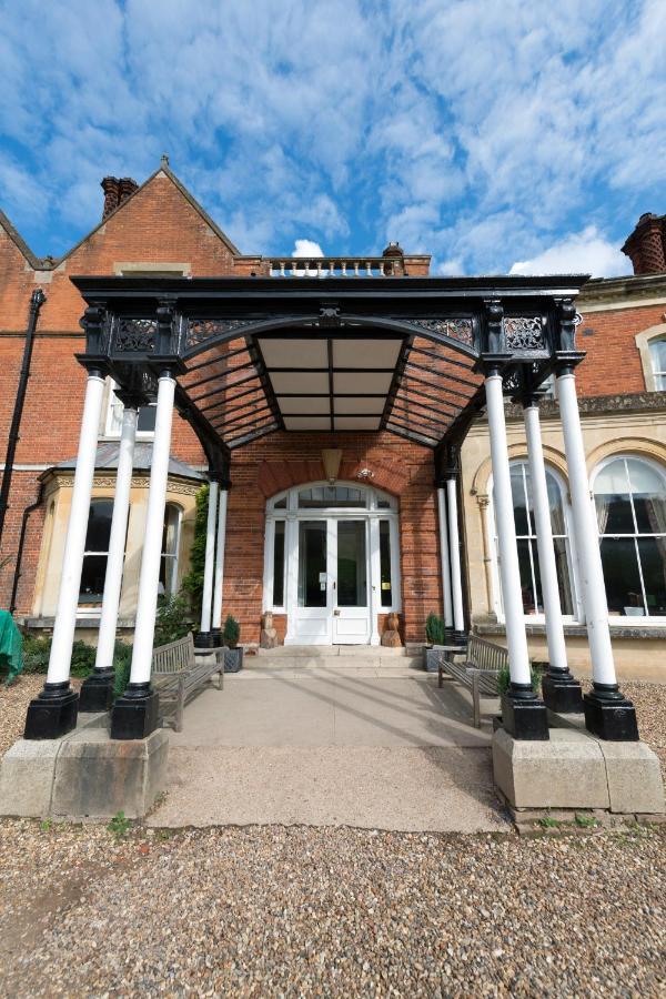 Fsc Juniper Hall Hostel Mickleham Dış mekan fotoğraf