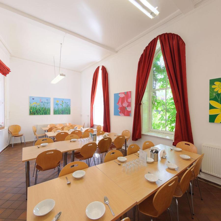 Fsc Juniper Hall Hostel Mickleham Dış mekan fotoğraf